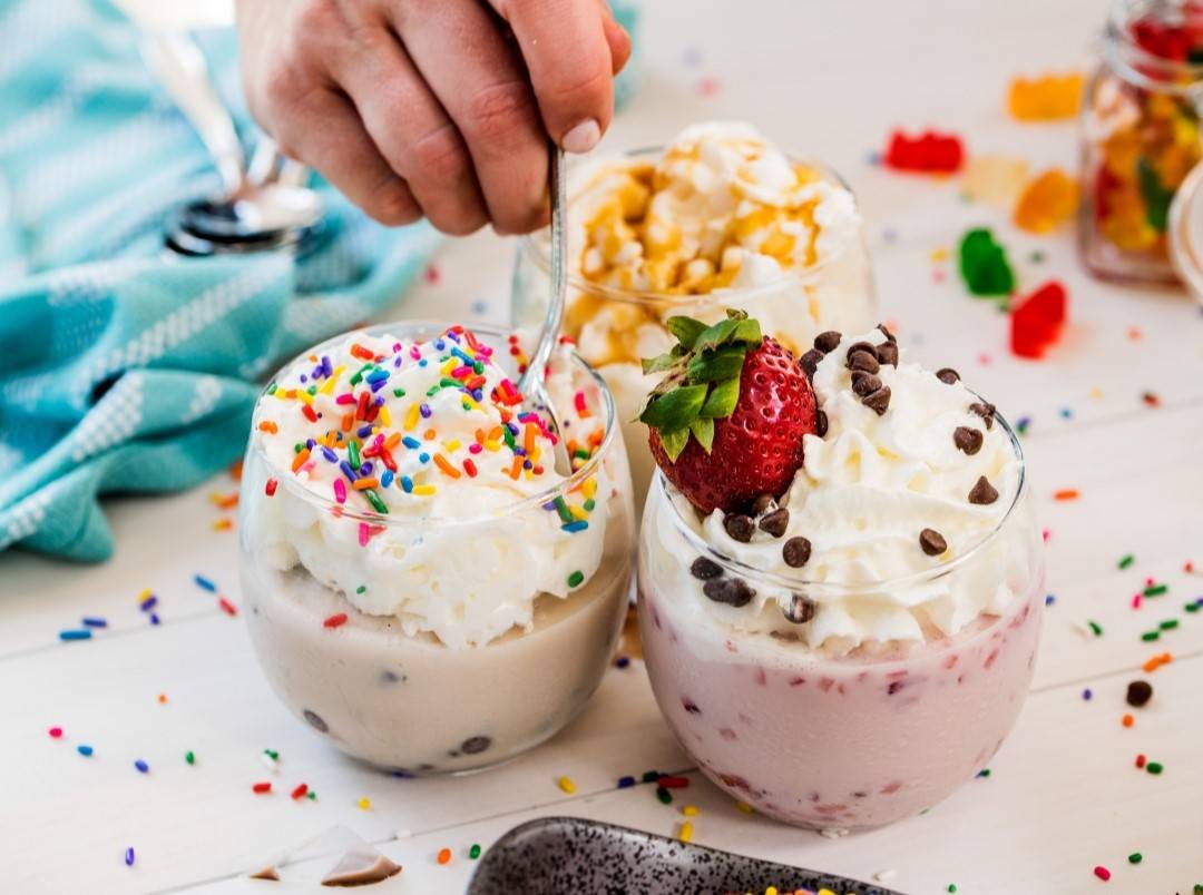 ماذا يحدث لجسمك عند تناول الآيس كريم يوميًا؟