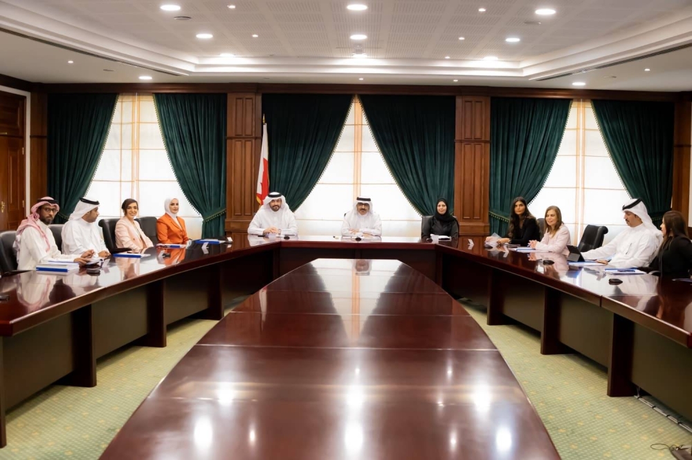 لجنة البحرين الوطنية للتربية والعلوم والثقافة تعقد اجتماعها الأول
