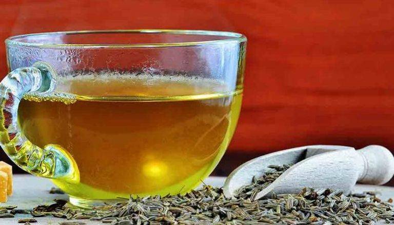 الكمون المغلي.. مشروب بسيط بفوائد مذهلة للجهاز الهضمي والتخسيس والنوم