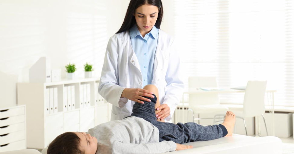 مرض ضمور العضلات.. كيف يبدأ وما علاجه؟