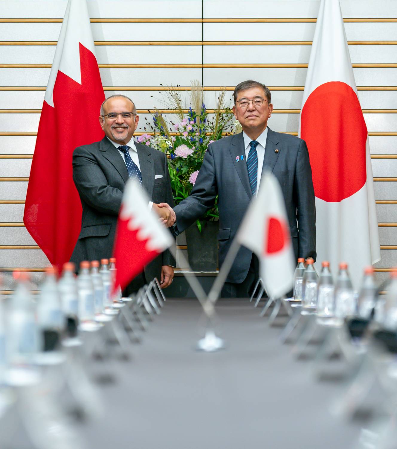 ولي العهد رئيس الوزراء: الشراكة الإستراتيجية بين البحرين واليابان تسهم في فتح آفاق جديدة بالقطاعات الحيوية