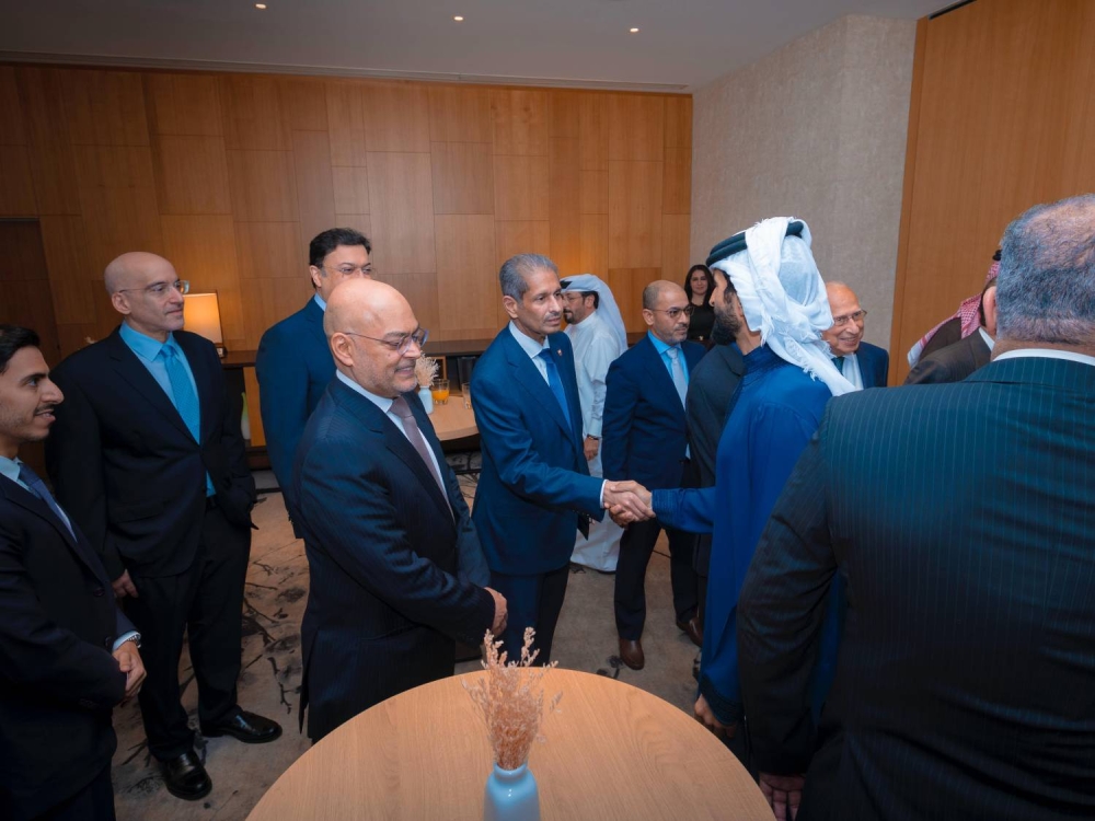 ناصر بن حمد: تعزيز التعاون الاقتصادي وتوسيع فرص الاستثمار بين البحرين وصربيا