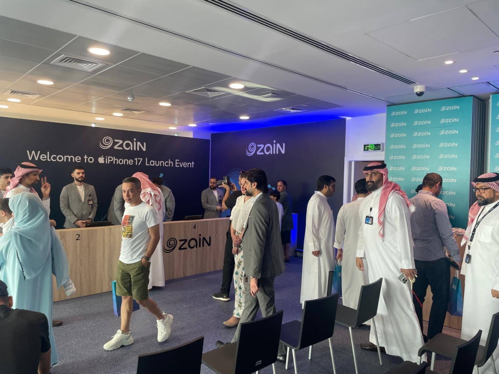 زين البحرين تطلق &laquo;آيفون 17&raquo; وسط إقبال لافت