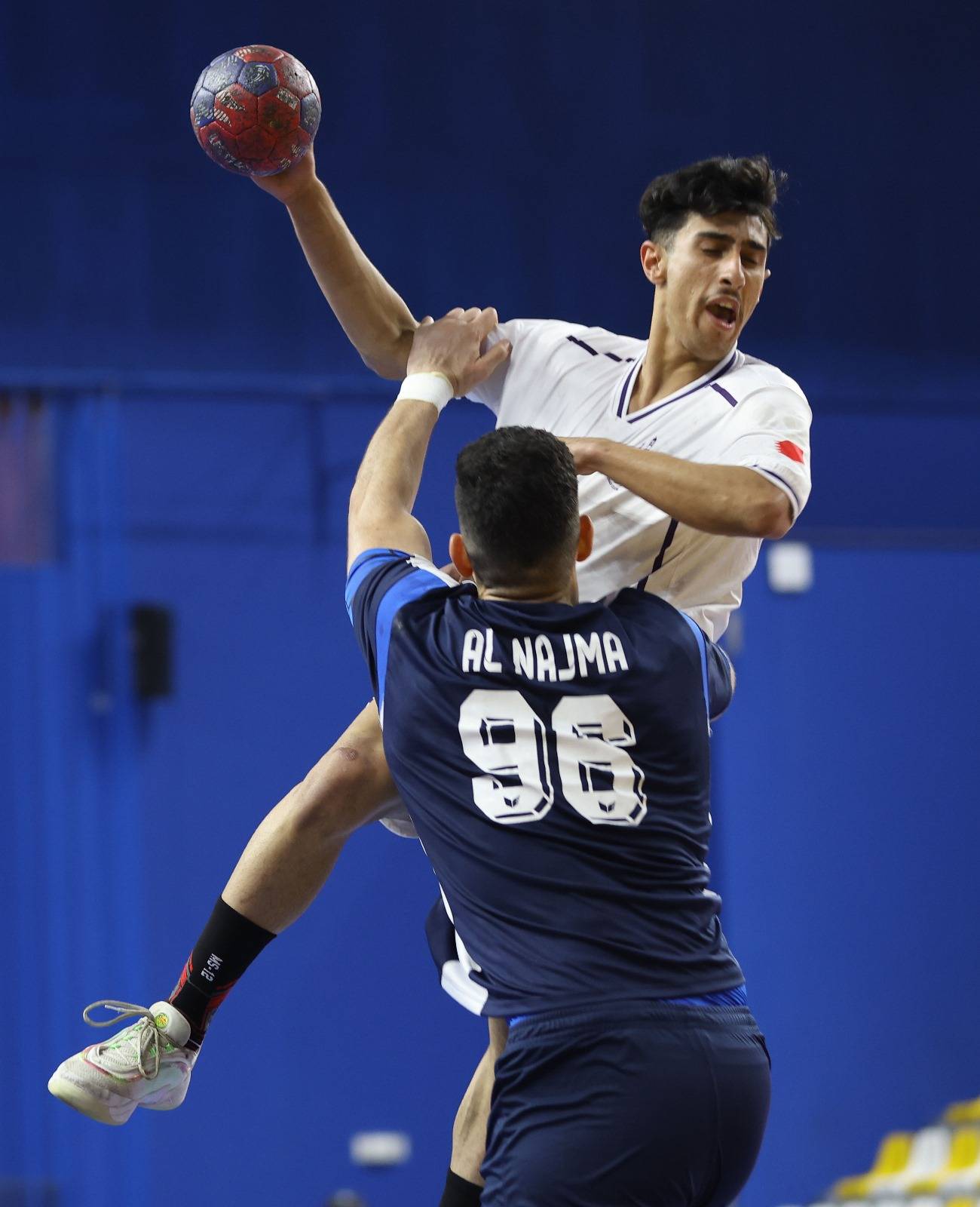 النجمة يستعيد صدارة دوري خالد بن حمد لليد