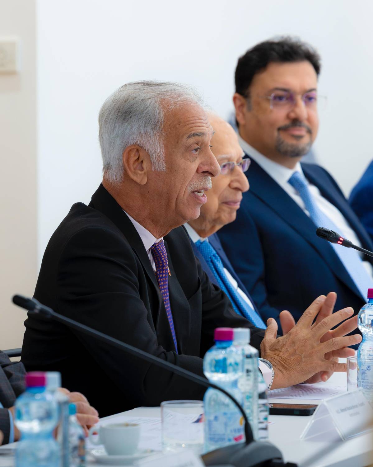 اجتماع بحريني&ndash;صربي يبحث تعزيز التعاون الاقتصادي والتجاري في قطاعات متعددة