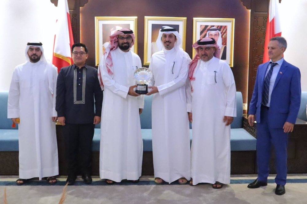 &laquo;الموروث&raquo; تكرم الفائزين في مسابقات موسم ناصر بن حمد البحري