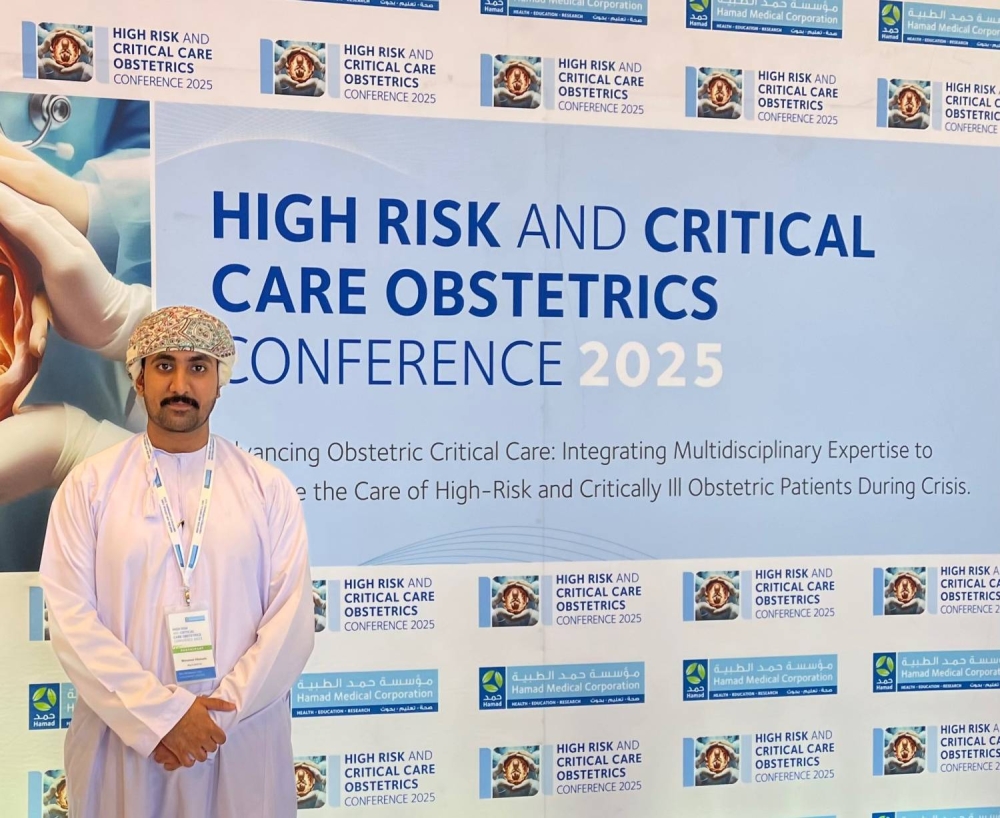 طلبة طب جامعة الخليج العربي يناقشون تأثير التوتر على عادات الأكل لدى البالغين في قطر