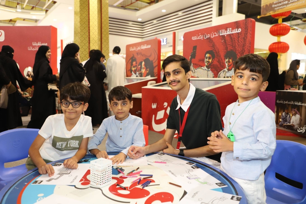 حضور مجتمعي متميز في فعاليات  &ldquo;بحريننا&rdquo; تجسيدا لقيم الانتماء الوطني والشراكة المجتمعية