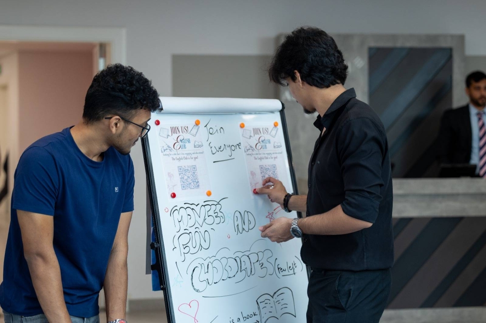 جامعة البحرين للتكنولوجيا تطلق عامها الأكاديمي وتحتفي بطلبتها الجدد