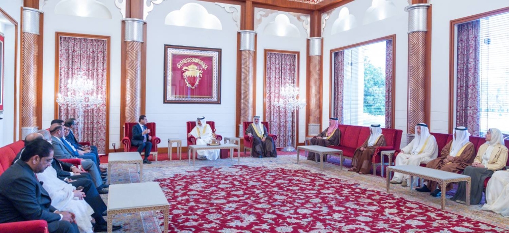 الملك يستقبل رئيس الجمعية الوطنية بجمهورية باكستان الإسلامية