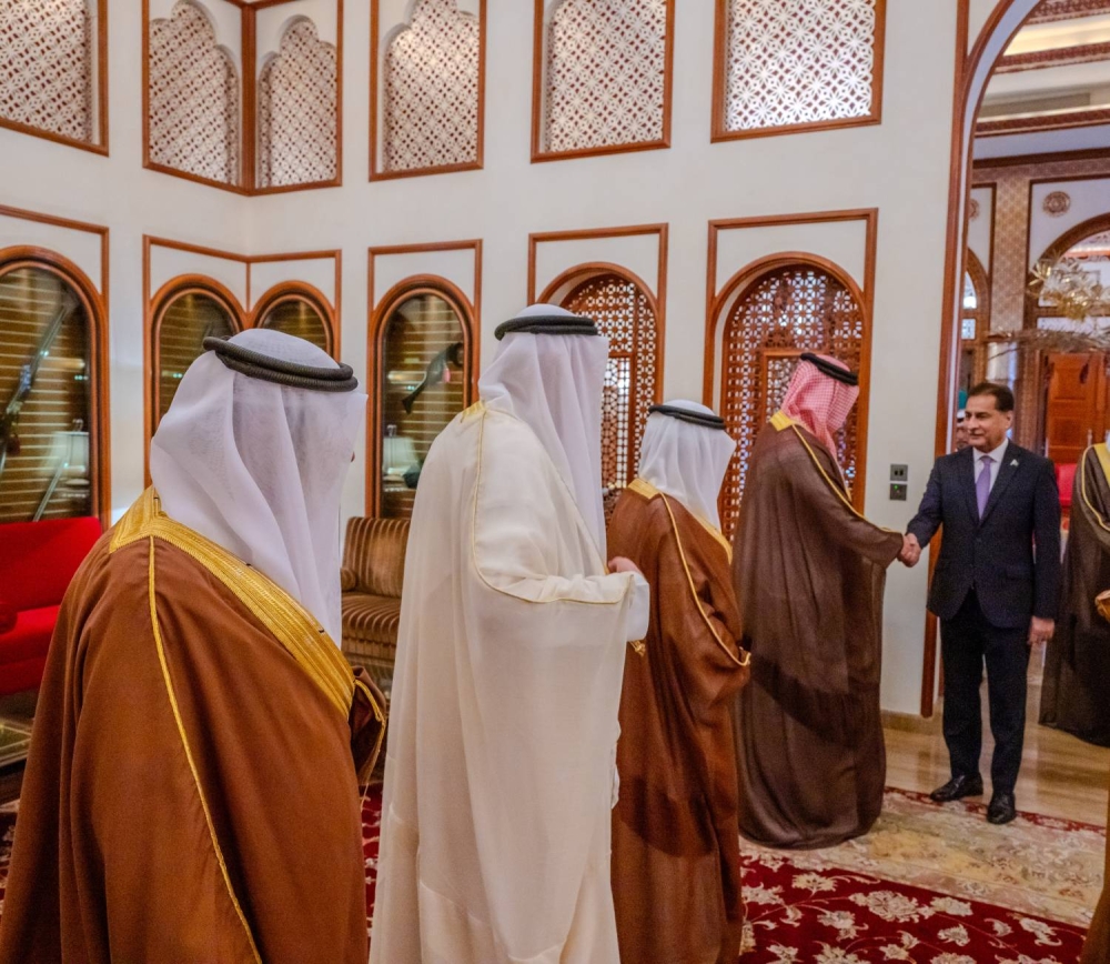 الملك يستقبل رئيس الجمعية الوطنية بجمهورية باكستان الإسلامية