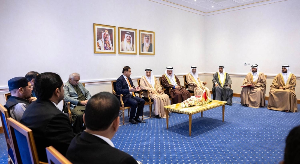 خالد بن عبد الله يلتقي رئيس الجمعية الوطنية الباكستانية