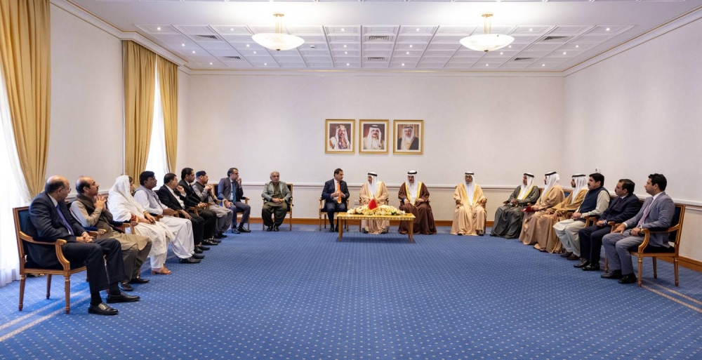 خالد بن عبد الله يلتقي رئيس الجمعية الوطنية الباكستانية