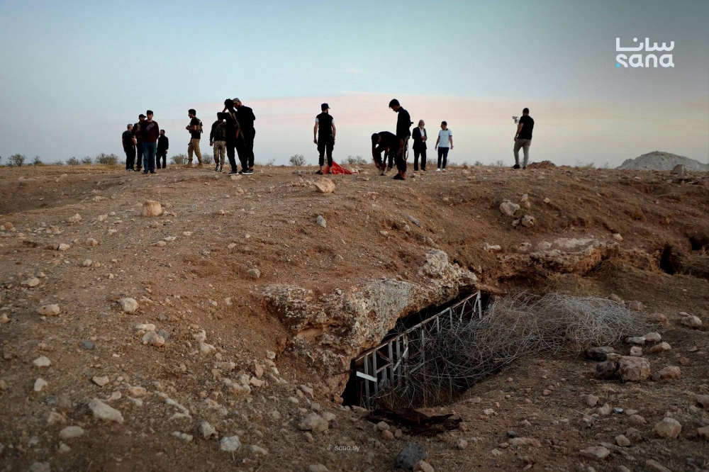 سوريا: اكتشاف سجن سرّي تحت الأرض  في منطقة زراعية بحمص