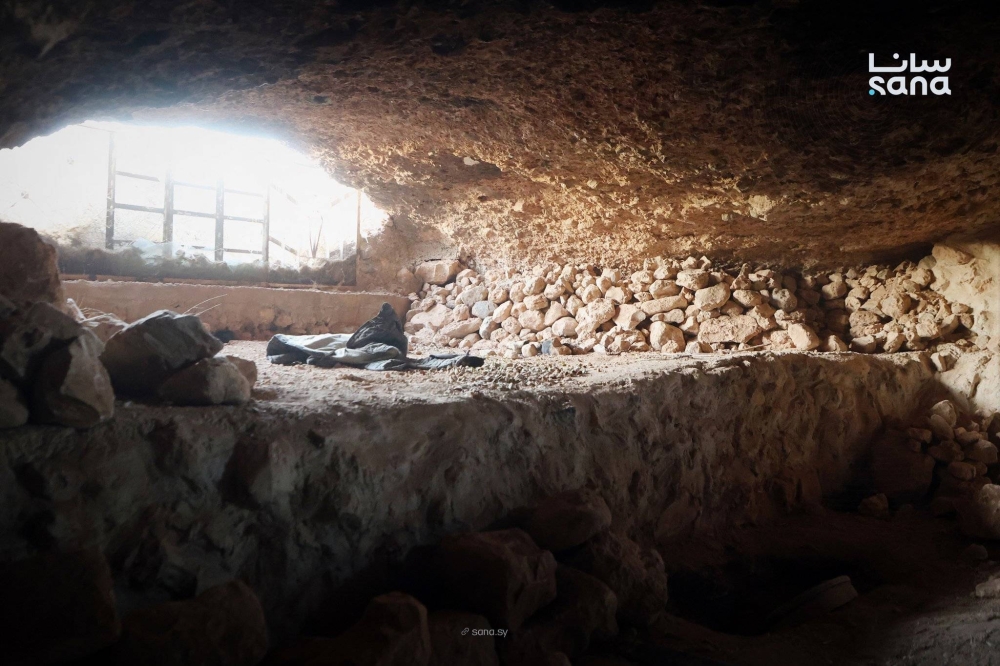 سوريا: اكتشاف سجن سرّي تحت الأرض  في منطقة زراعية بحمص