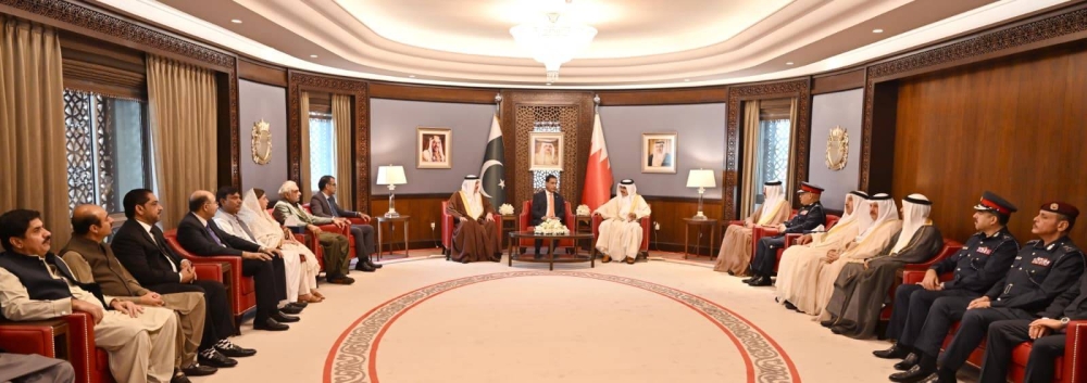 وزير الداخلية يستقبل رئيس الجمعية الوطنية الباكستانية