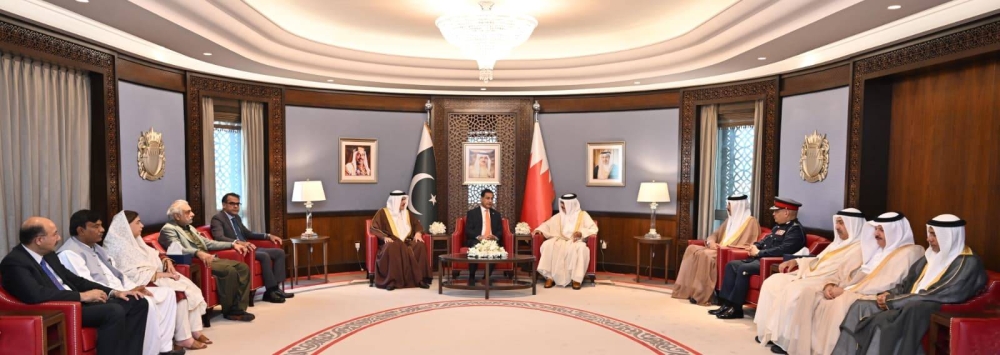 وزير الداخلية يستقبل رئيس الجمعية الوطنية الباكستانية