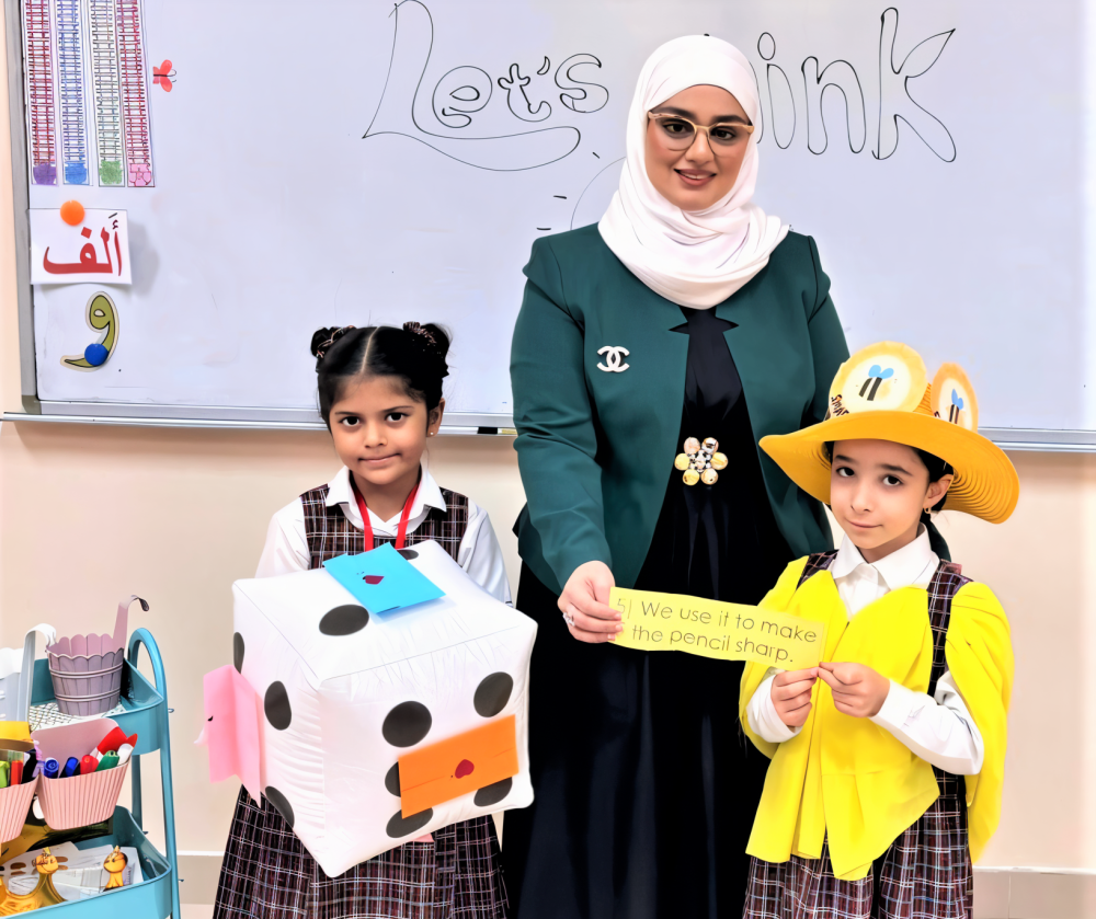 &laquo;مكعب الألغاز&raquo; يطوّر اللغة الإنجليزية في حصص المعلمة زينب السيد
