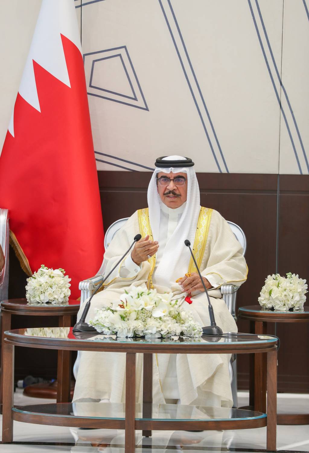 أهالي المحرق يعبرون عن اعتزازهم بقيادة جلالة الملك ويشيدون بحرص ولي العهد رئيس الوزراء