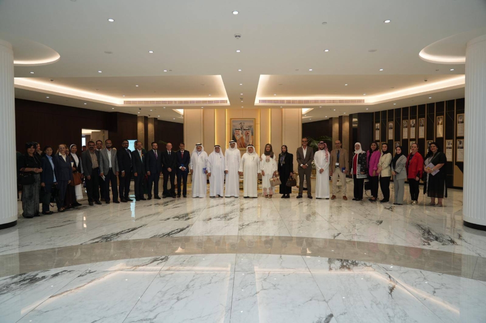 لجنة التعليم تناقش آليات تطوير قطاع التعليم والتدريب في البحرين.