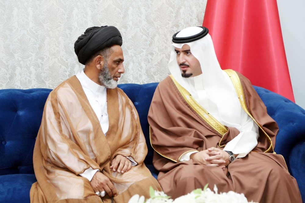 محافظ العاصمة يستقبل رواد المجلس الأسبوعي