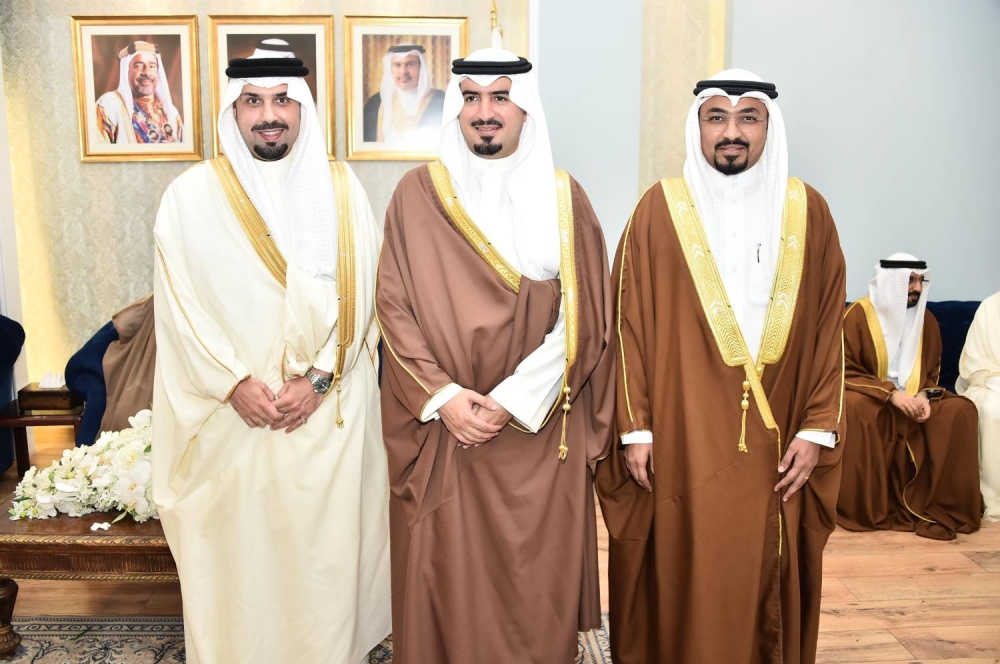 محافظ العاصمة يستقبل رواد المجلس الأسبوعي