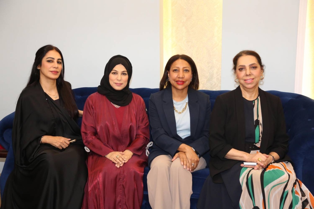 محافظ العاصمة يستقبل رواد المجلس الأسبوعي