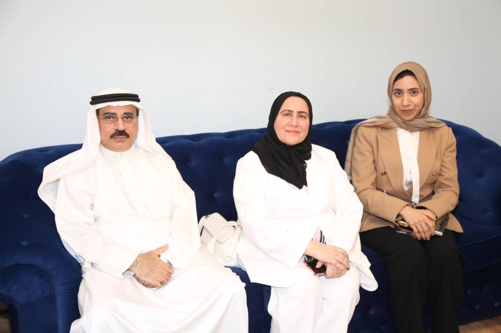 محافظ العاصمة يستقبل رواد المجلس الأسبوعي