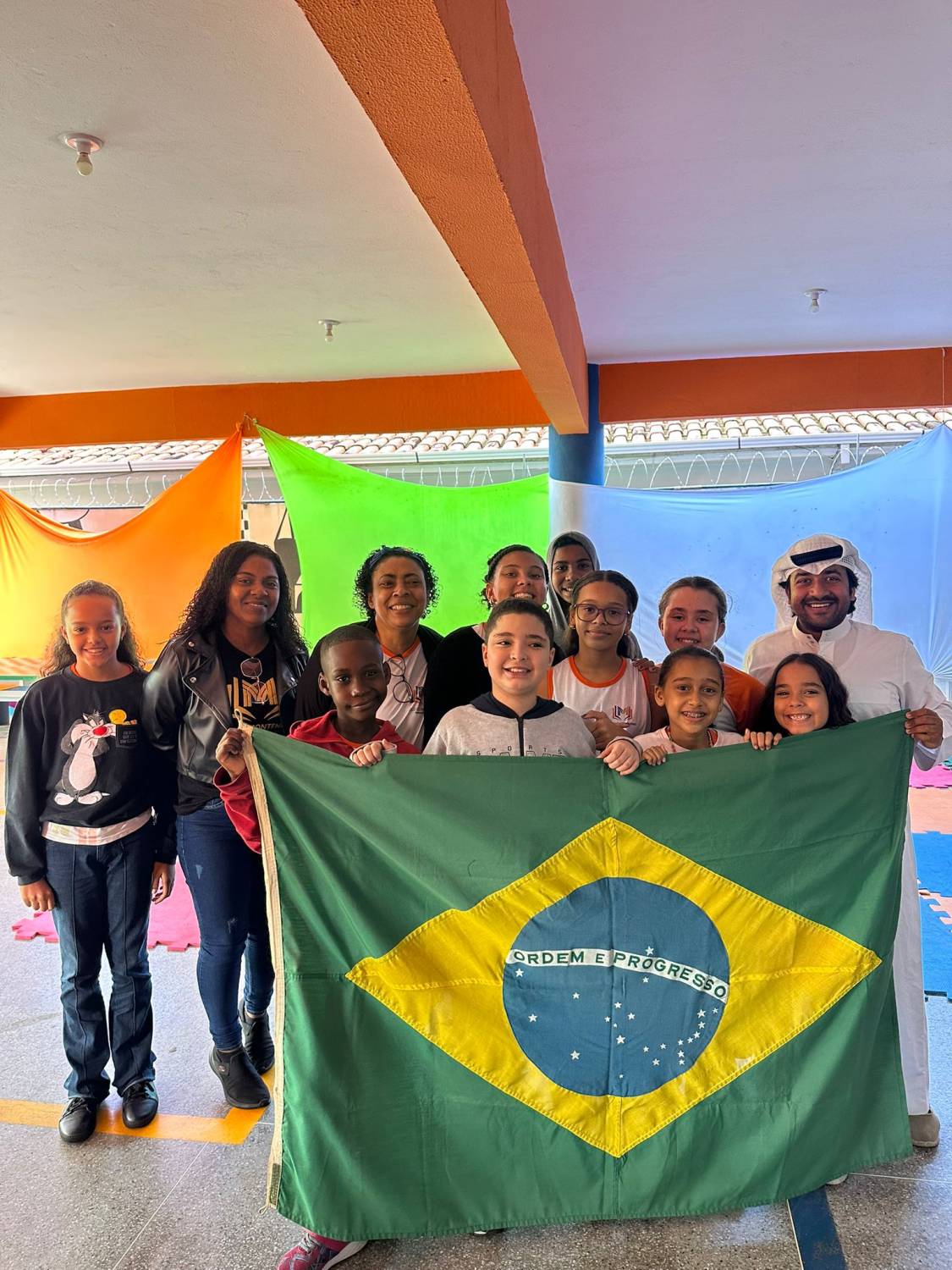 الرحالة عبدالله المدفعي يُمثّل البحرين في تجربة تطوعية بين تونس والبرازيل