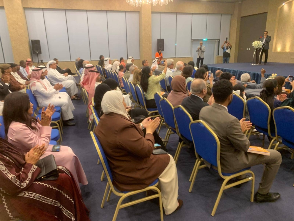 تدشين كتاب (الوجبات الخفيفة) في أمسية جمعت الفكر والفن والتربية وسط حضور نوعي