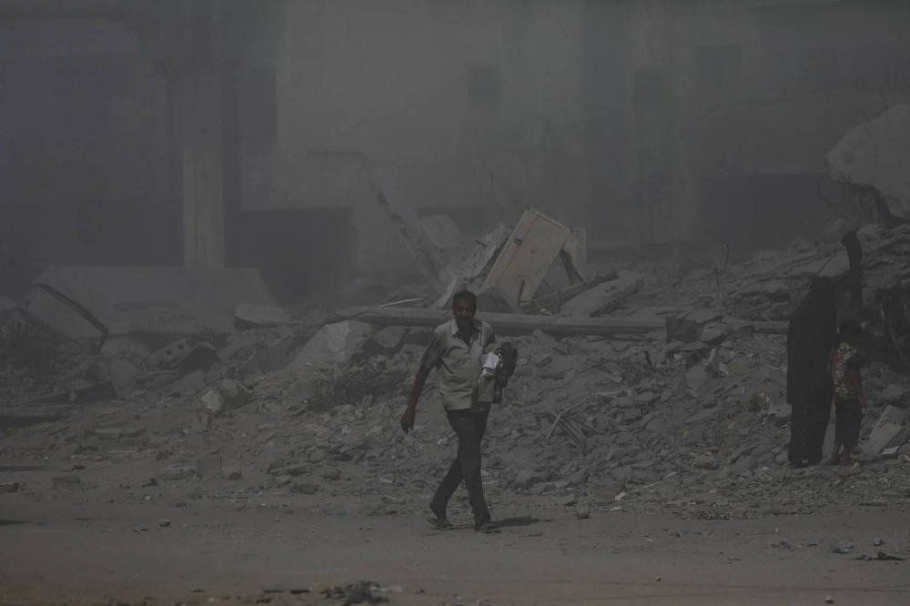 إسرائيل تقتل عوائل مخاتير ووجهاء في غزة