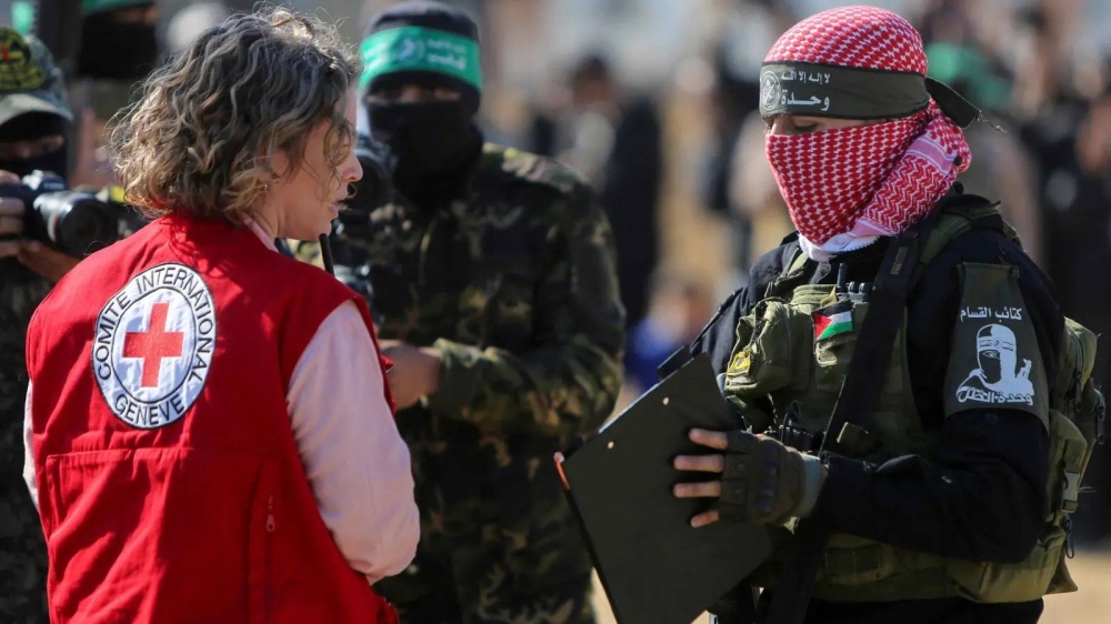 &laquo;حماس&raquo; تعلن فقدان الاتصال برهينتين وتطالب بوقف العمليات لإخراجهما