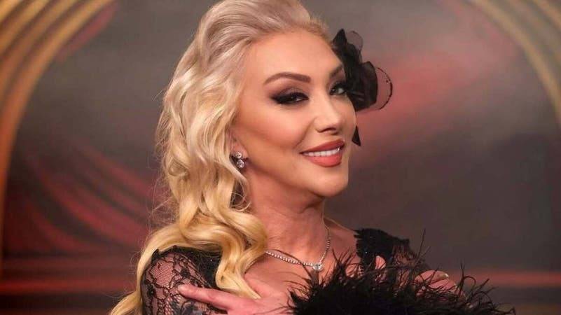 وفاة فنانة تركية شهيرة بعد سقوطها من شرفتها.. وابنها يكشف التفاصيل