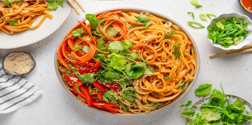 أضرار الإندومي وتأثيراته السلبية على صحة الإنسان.. تعرف عليها