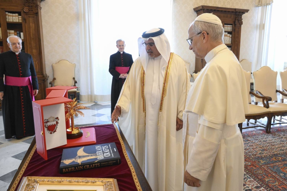 ولي العهد رئيس الوزراء يلتقي قداسة البابا ليو الرابع عشر بابا الفاتيكان