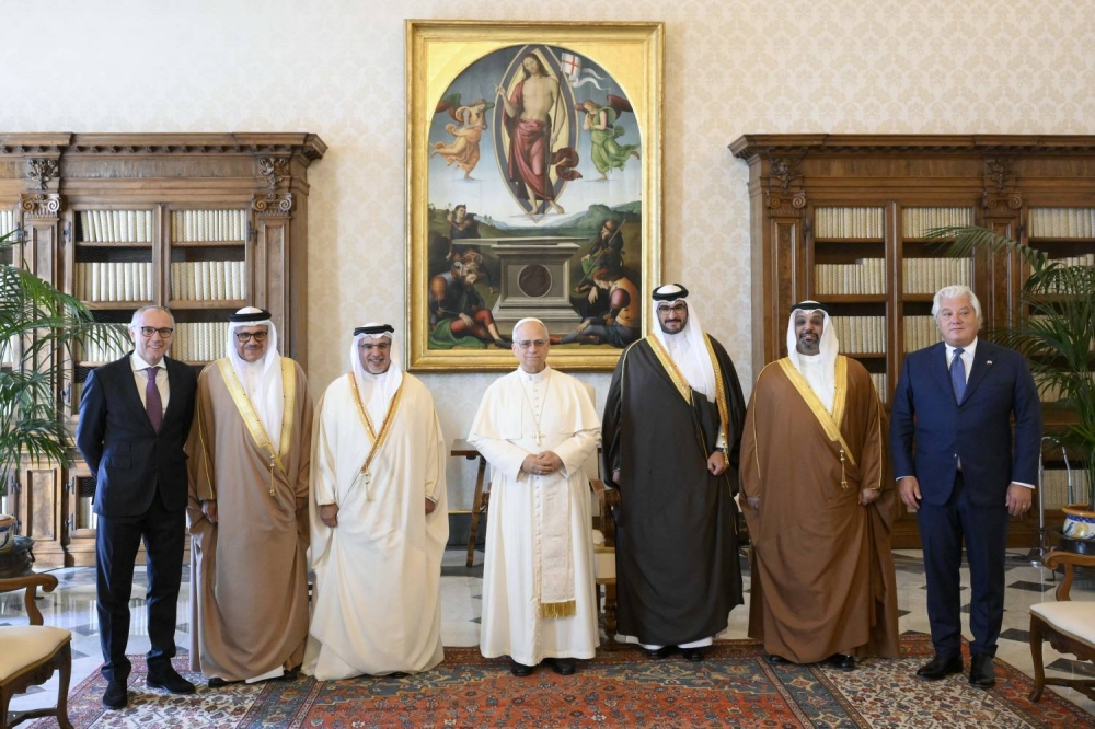 ولي العهد رئيس الوزراء يلتقي قداسة البابا ليو الرابع عشر بابا الفاتيكان