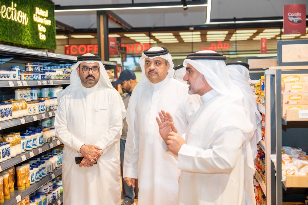 سوسن عيسى تفوز بسيارة تويتا RAV4 من مالتي ماركت