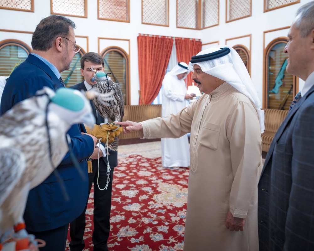 الملك يستقبل السفير الروسي وعدد من المسؤولين من روسيا الاتحادية