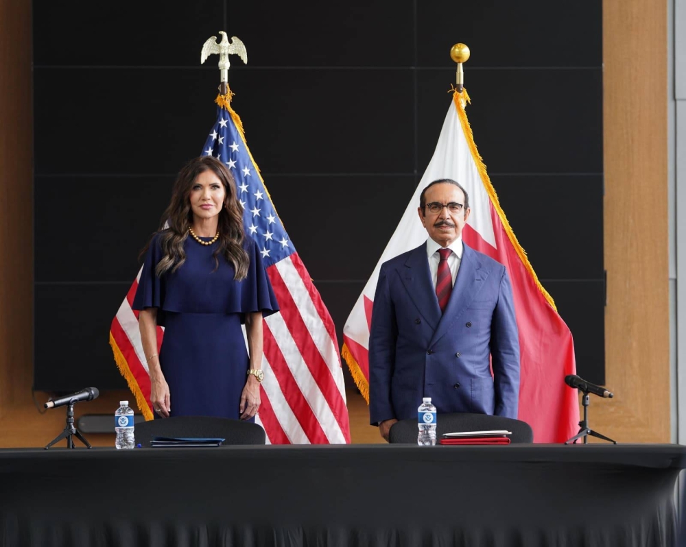 وزير الداخلية يعقد مباحثات موسعة ويوقع مذكرة أمن الحدود مع وزيرة الأمن الداخلي الأمريكية