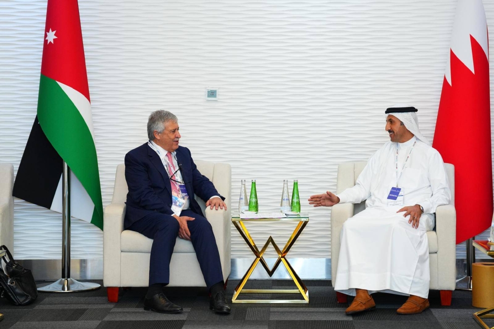 وزير المواصلات والاتصالات يلتقي عدد من الوزراء والمسؤولين  لتعزيز التعاون في مجال النقل