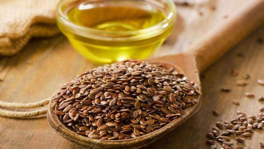 فوائد الزيت الحار.. سر الصحة والجمال في ملعقة صغيرة