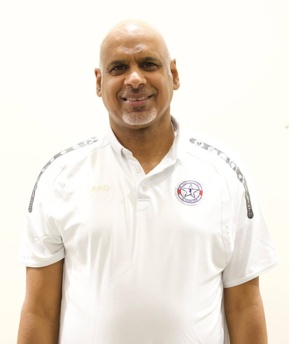 يوسف عبدالواحد مدربًا للفريق الاول في النجمة ونصيف وعبدالقادر مساعدين