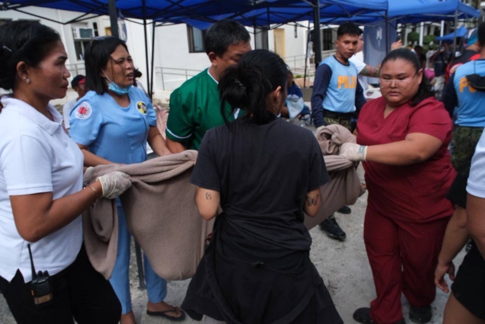 زلزال بقوة 6.9 درجات يضرب الفلبين ويخلّف دماراً واسعاً