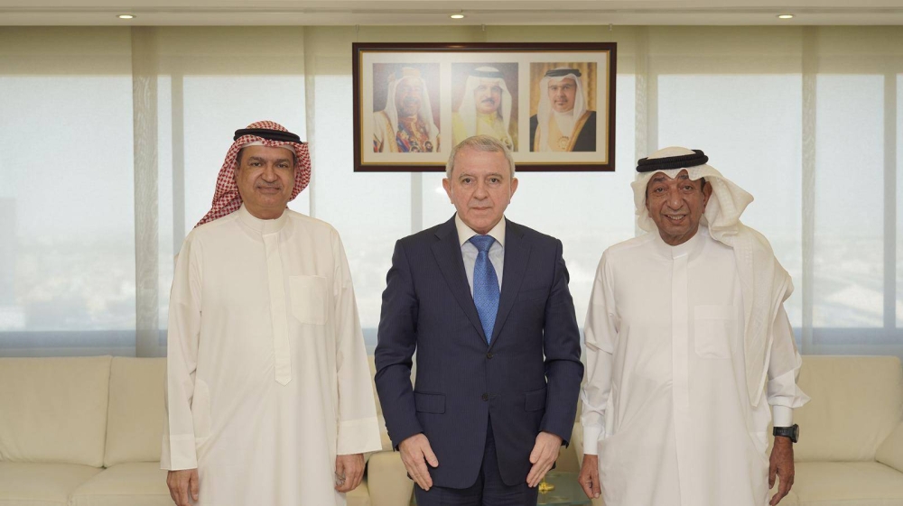 رئيس "الغرفة" يبحث مع السفير الأذربيجاني فرص الاستثمار والتبادل التجاري