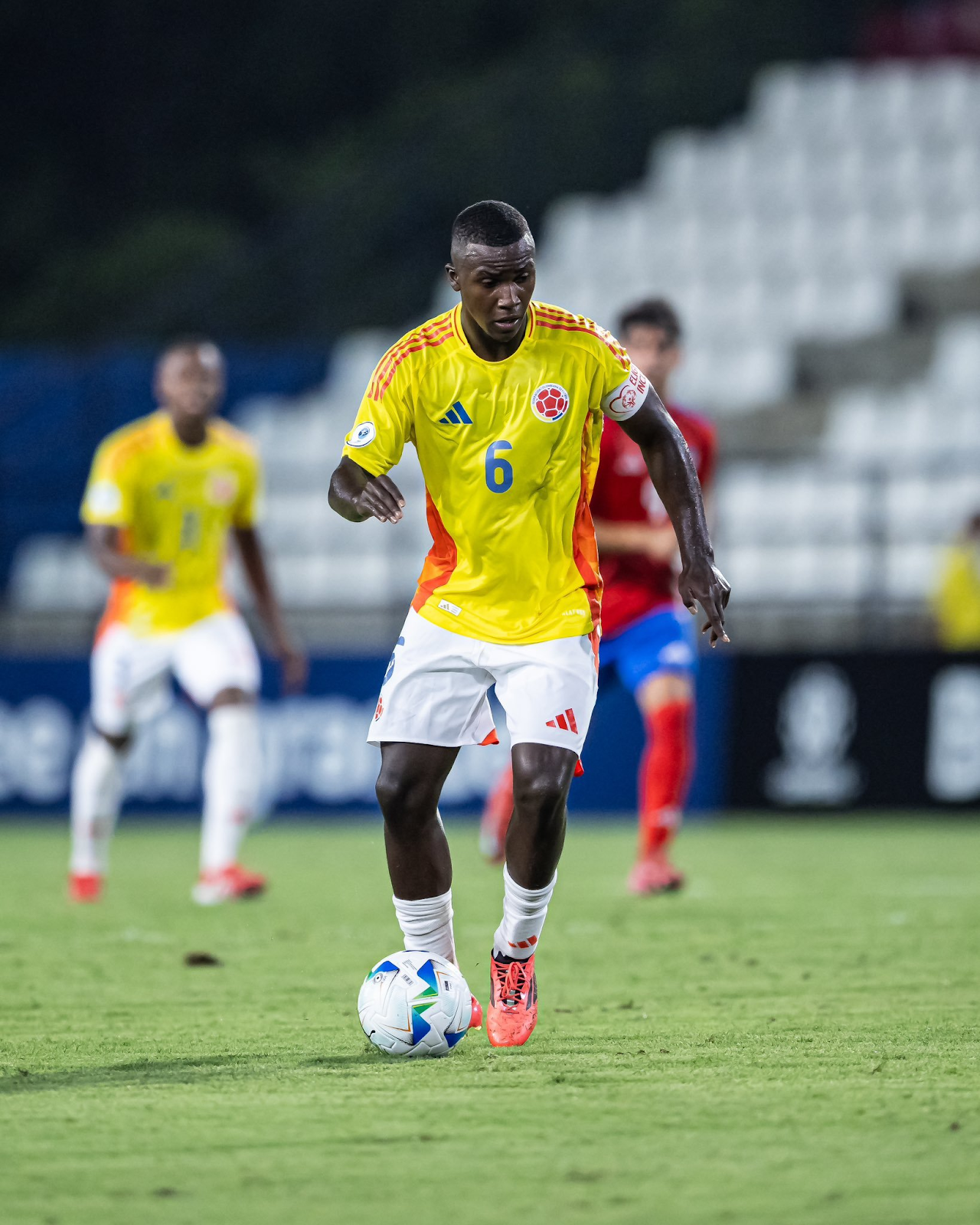 مانشستر يونايتد يحسم صفقة الموهوب أوروزكو من فورتاليزا