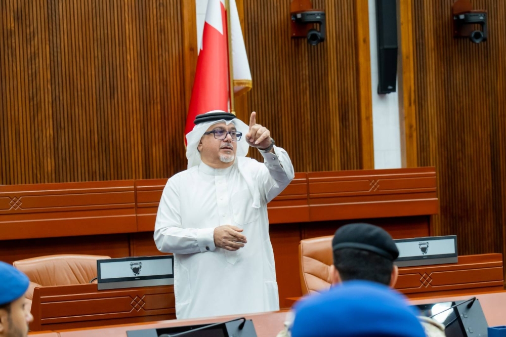 "أمانة النواب" تستقبل الدفعة الأولى من المشاركين في الدورة القضائية التأسيسية لضباط القضاء العسكري