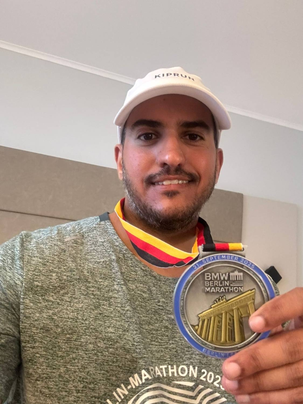 السندي ينهي ماراثون برلين بنجاح