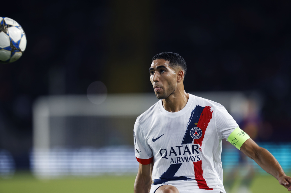 مبابي يعلق على تألق حكيمي ضد برشلونة: "يا رجل.. هذا كثير فعلًا"