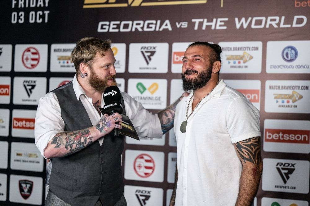 اللبناني فخر الدين أول أيقونة عربية تدخل قاعة مشاهير BRAVE CF