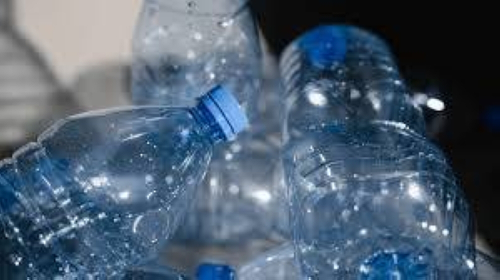 حماية البيئة تبدأ بك.. 6 طرق لتقليل البلاستيك في حياتك